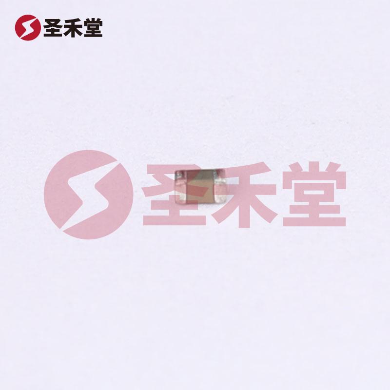 CL10A106KP8NNNC 产品实物图片
