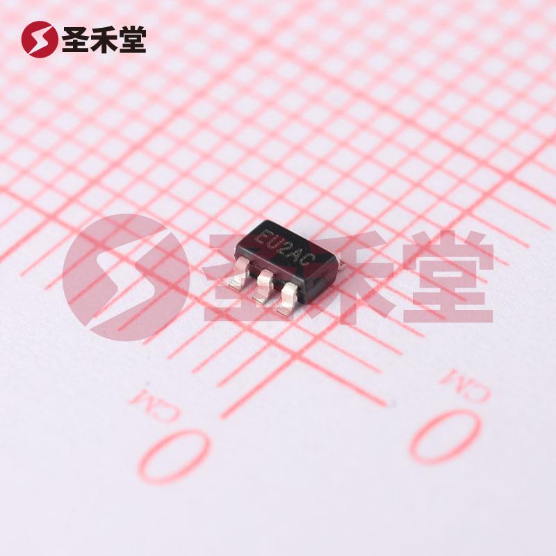 XC6215B332MR 产品实物图片