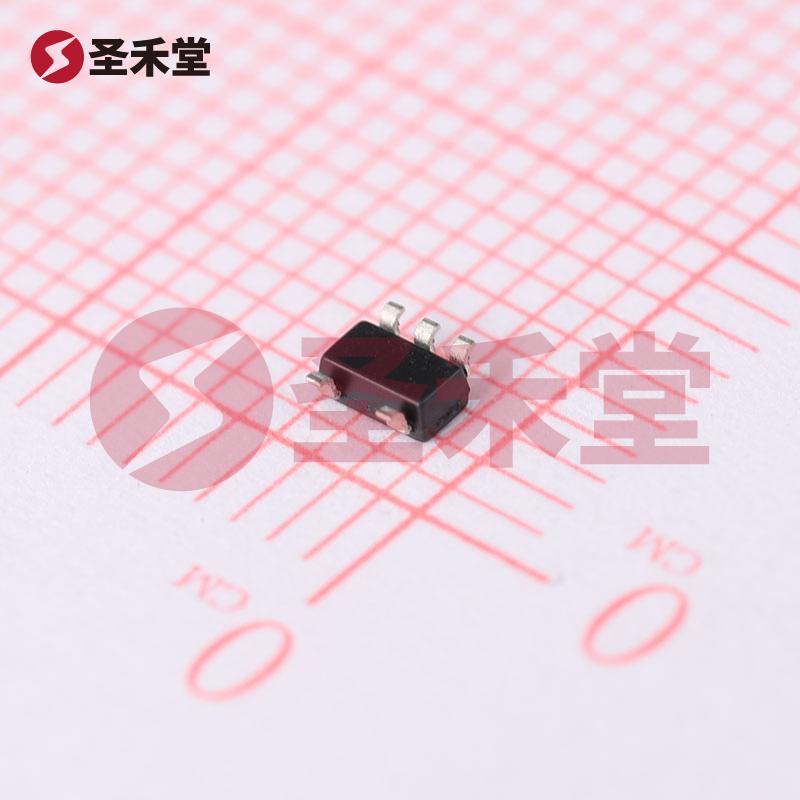 XC6215B332MR 产品实物图片