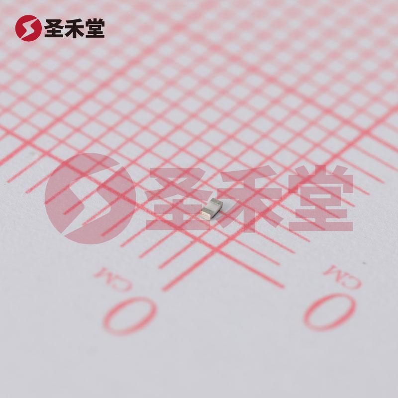 RC0402JR-070RL 产品实物图片