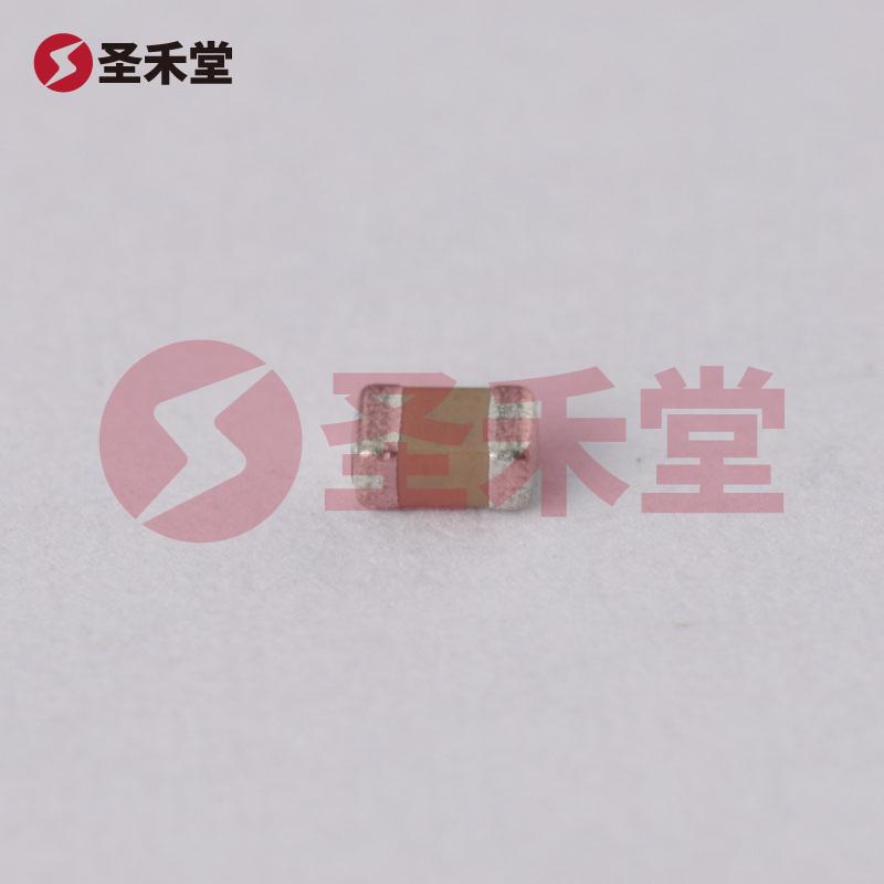 CC0805KRX7R9BB104 产品实物图片