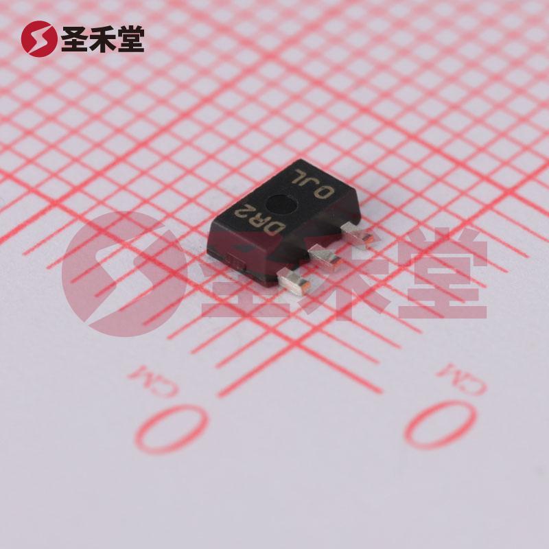 XC6214P332PR-G 产品实物图片