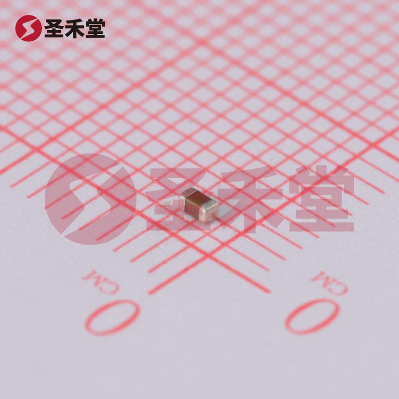 EMK107BJ105KA-T 产品实物图片