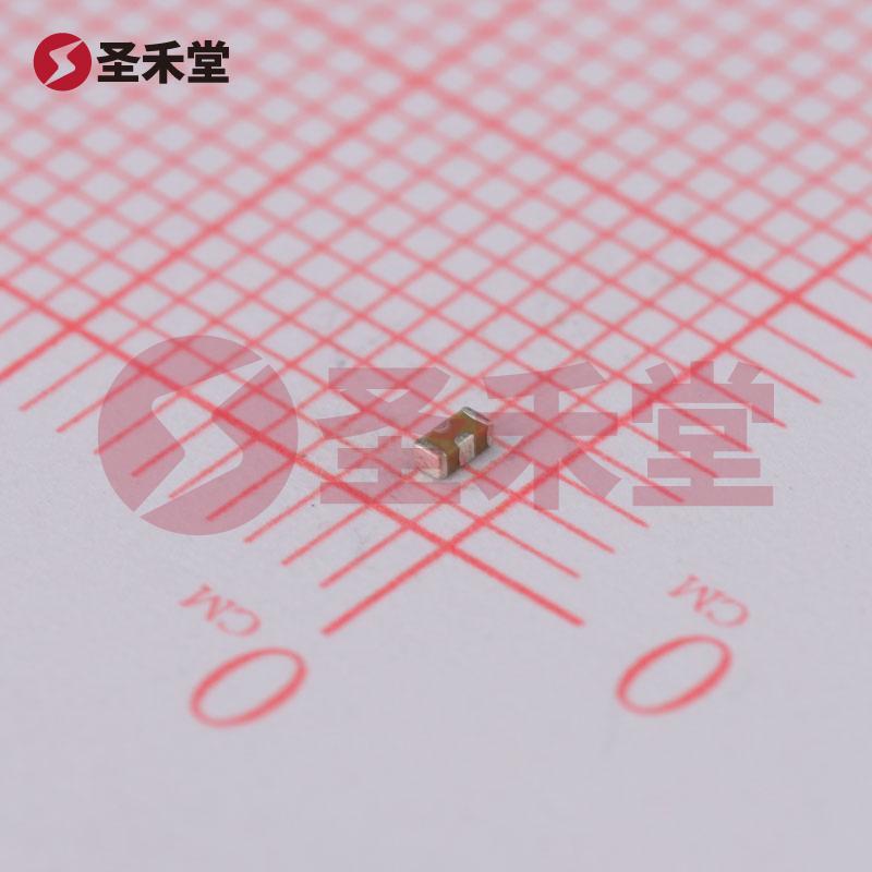 NFM18CC222R1C3D 产品实物图片