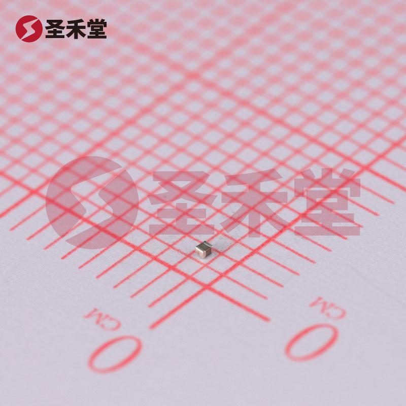 GRM035R60J475ME15D 产品实物图片