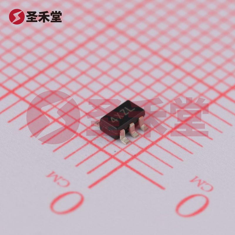 XC6204B302MR 产品实物图片