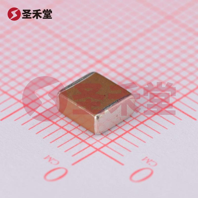 C5750X7R1E226MT000N 产品实物图片