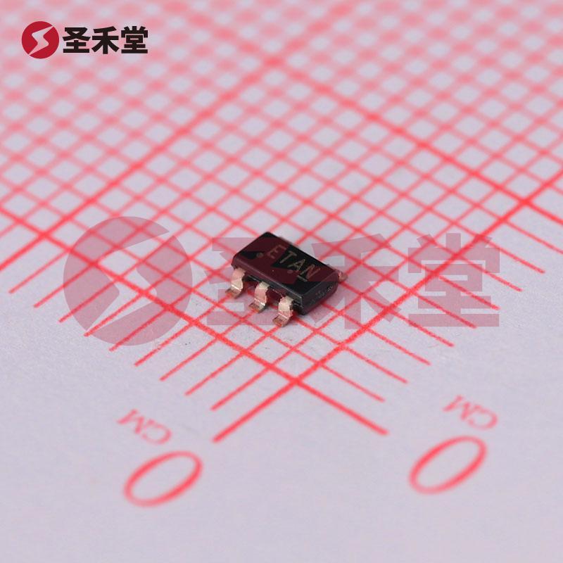 CAT823STDI-GT3 产品实物图片