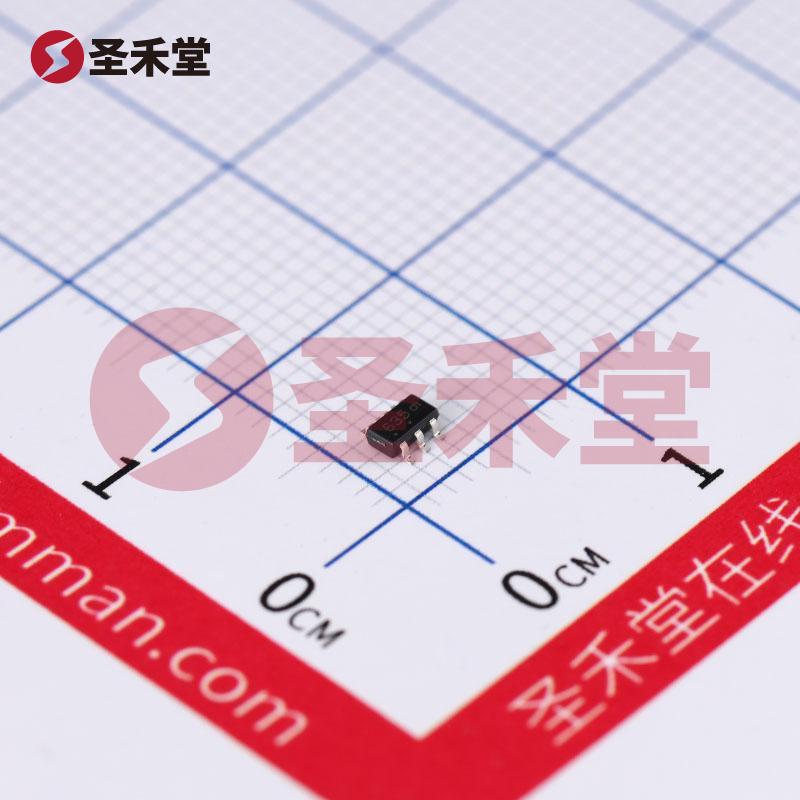 CM1293A-04SO 产品实物图片