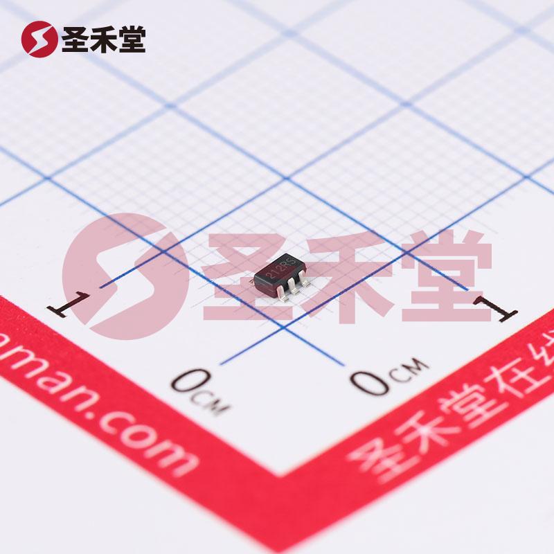 XC6216B332MR 产品实物图片