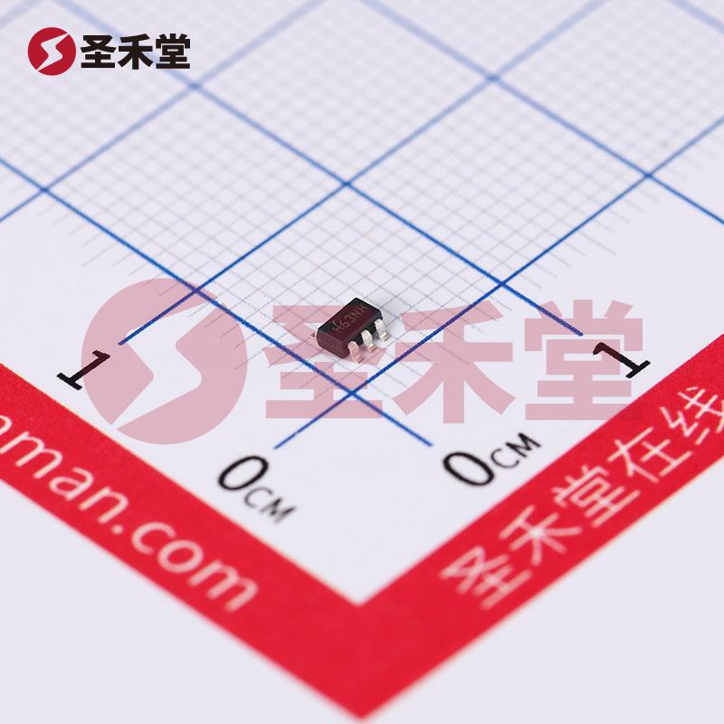 XC6220B331MR 产品实物图片