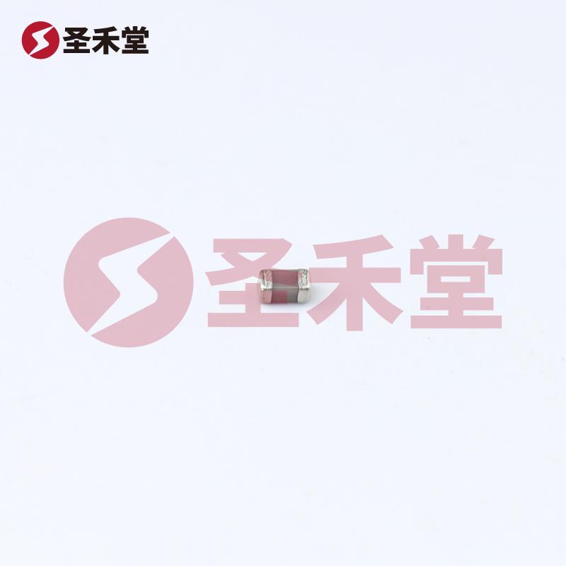 CL10C221JB8NNNC 产品实物图片