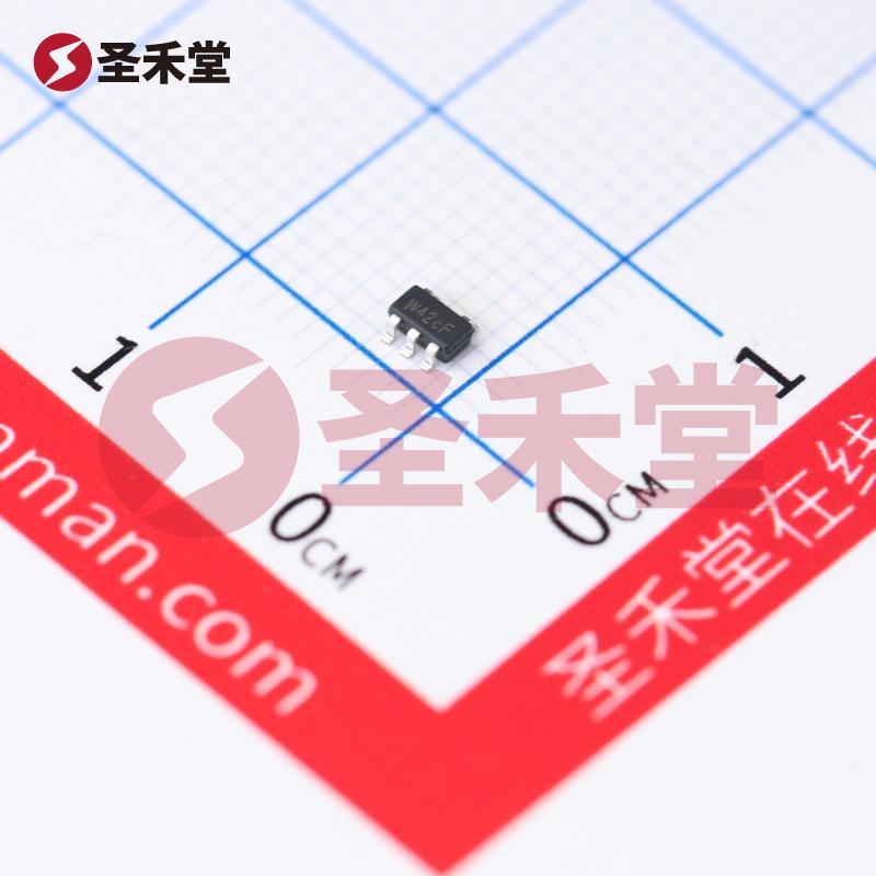 APX823-31W5G-7 产品实物图片