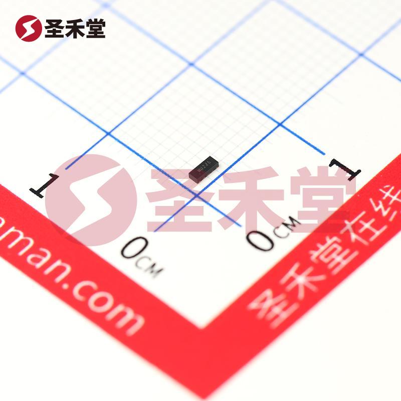 D3V3X4U10LPQ-7 产品实物图片