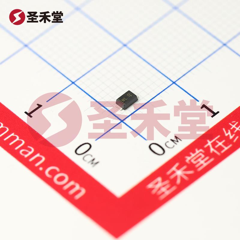 BZT52HC18WFQ-7 产品实物图片