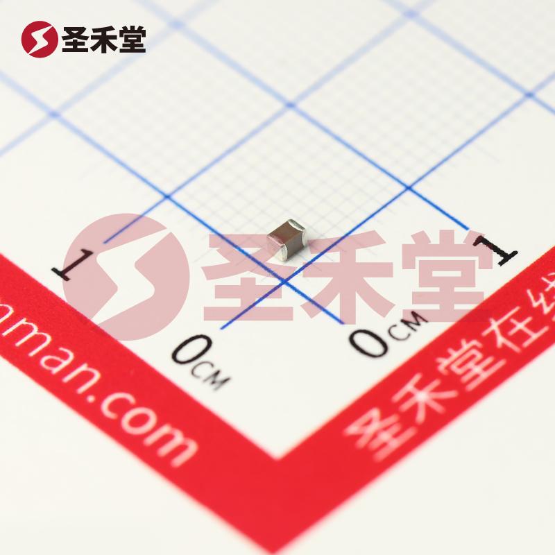 GRM21BC71E106KE11L 产品实物图片