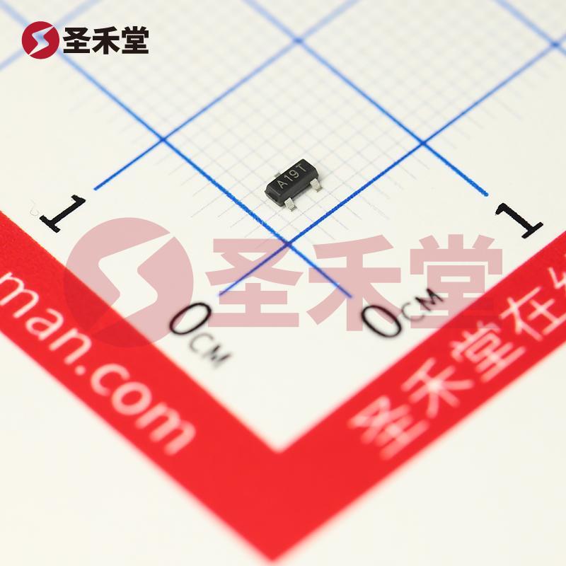 AO3401A 产品实物图片