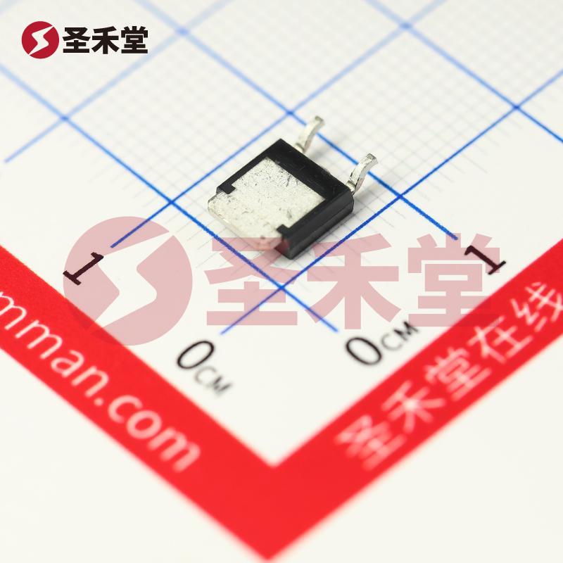 LD1117AG-33-AB3-C-R 产品实物图片